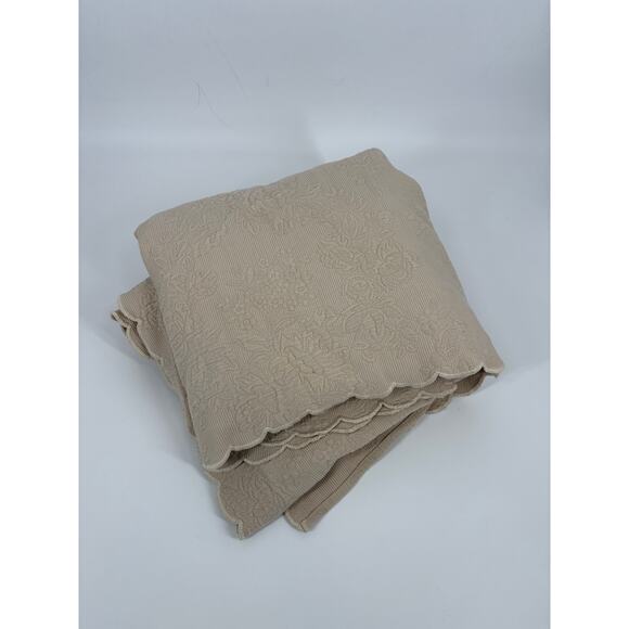 The Company Store Beige Quilt (BagQ) - Picture 5 of 5